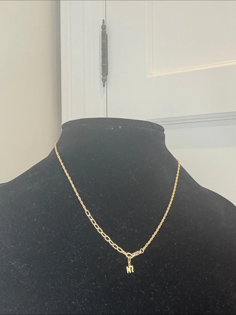 Nina Ricci logo heart pendant necklaces in two-tone gold rope chain Paris 👝 - Picture 4 of 8
